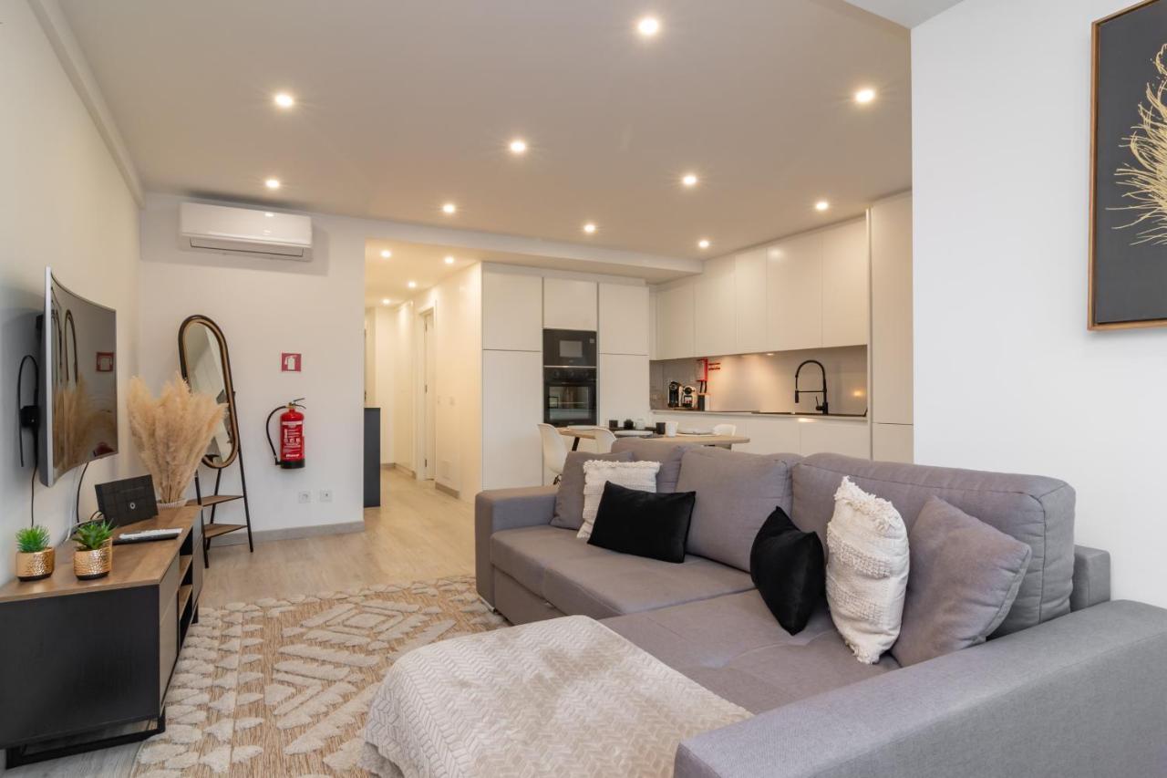 Stylish Apartment W/ River View By Lovelystay Oeiras Eksteriør billede